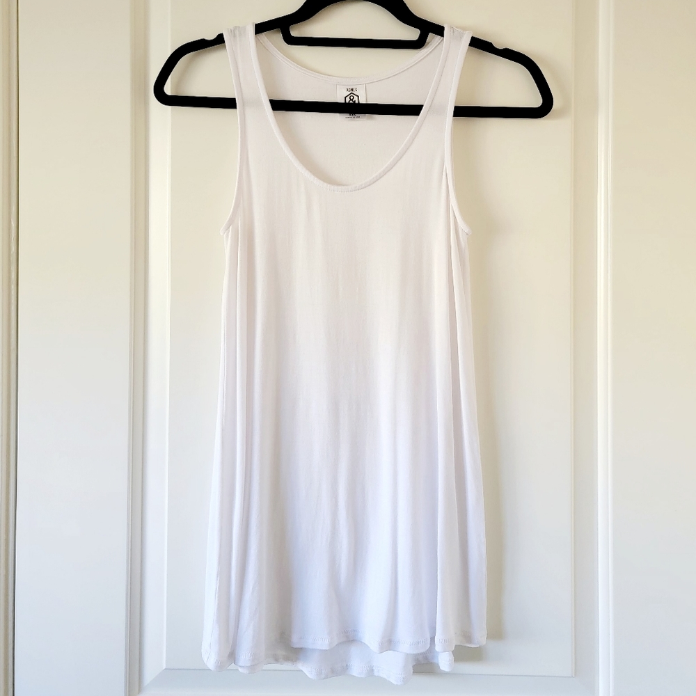 NWOT Agnes & Dora White Tank XXS